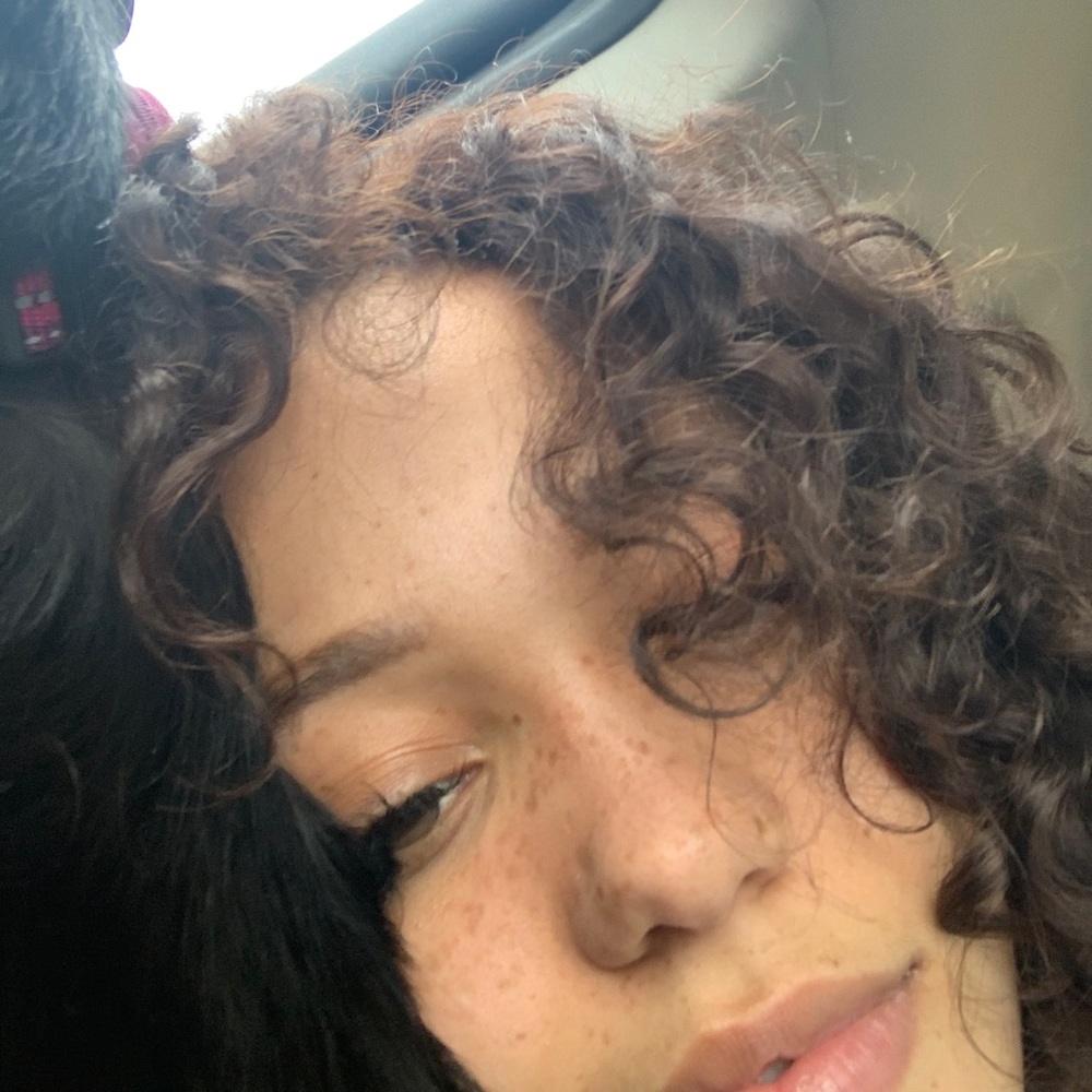 Meet your Posher, Madeline